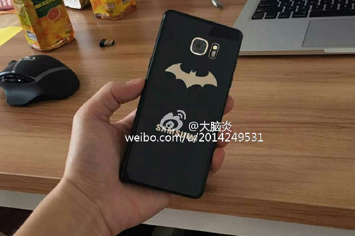 Thiết bị được cho là Galaxy Note 7 Injustice Edition.